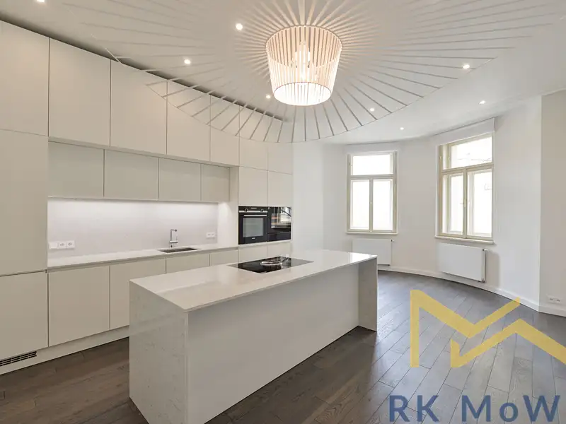 Pronájem bytu 4+kk 137 m², Praha – náhled fotky 1