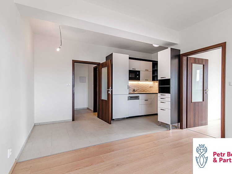 Pronájem bytu 2+kk, 50 m² (6 z 19)