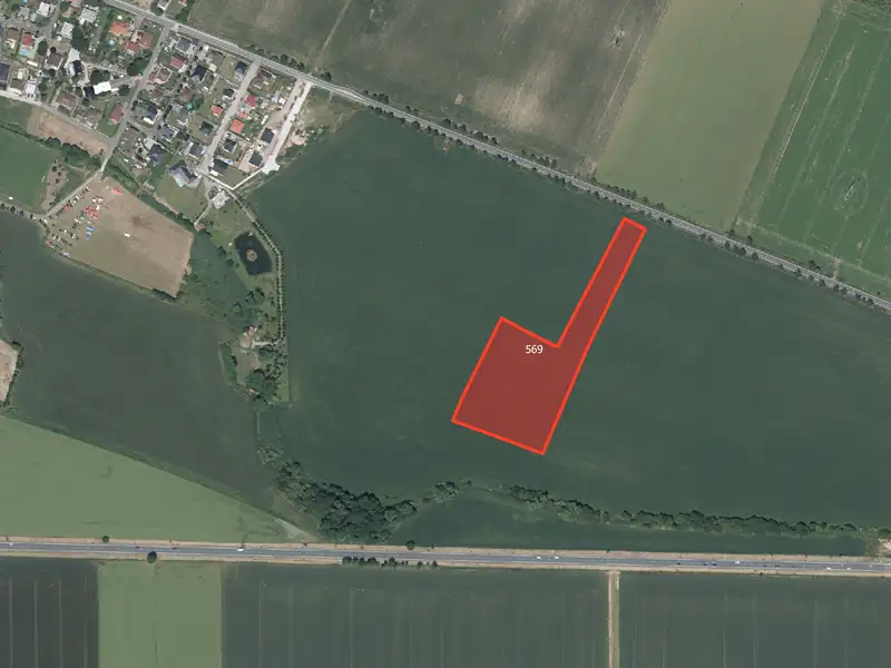 Prodej pole 19429 m², Plaňany – náhled fotky 1