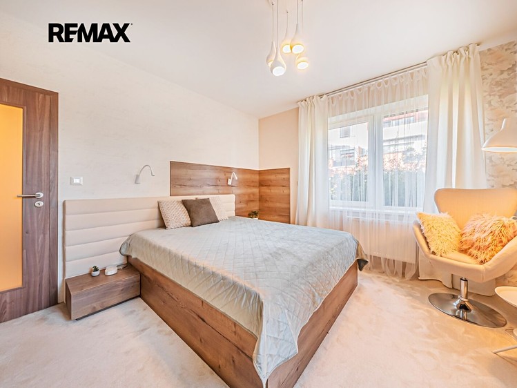Квартира 4+kk на продаж, 88 м² (9 з 26)