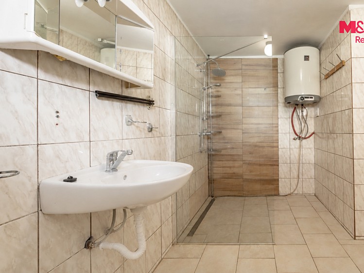 Prodej domu, 215 m² (10 z 30)