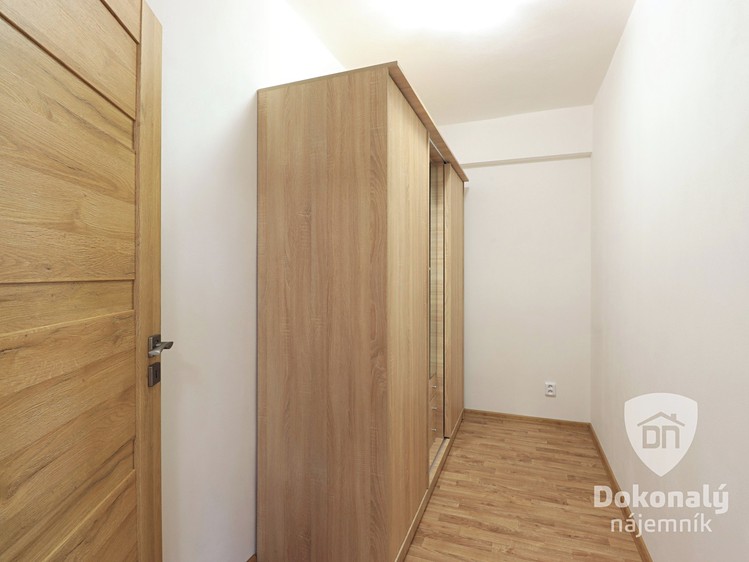 Pronájem bytu 3+1, 78 m² (13 z 18)
