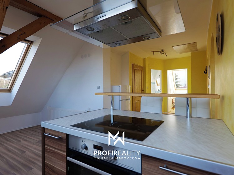 Pronájem bytu 2+1, 70 m² (8 z 18)