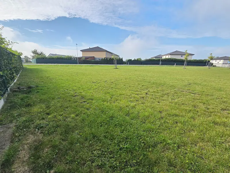Prodej stavebního pozemku 2109 m², Chotětov – náhled fotky 3