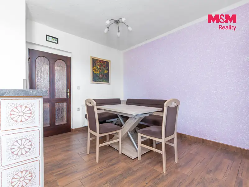 Prodej rodinného domu 190 m², pozemek 6059 m², Horní Loučky – náhled fotky 3