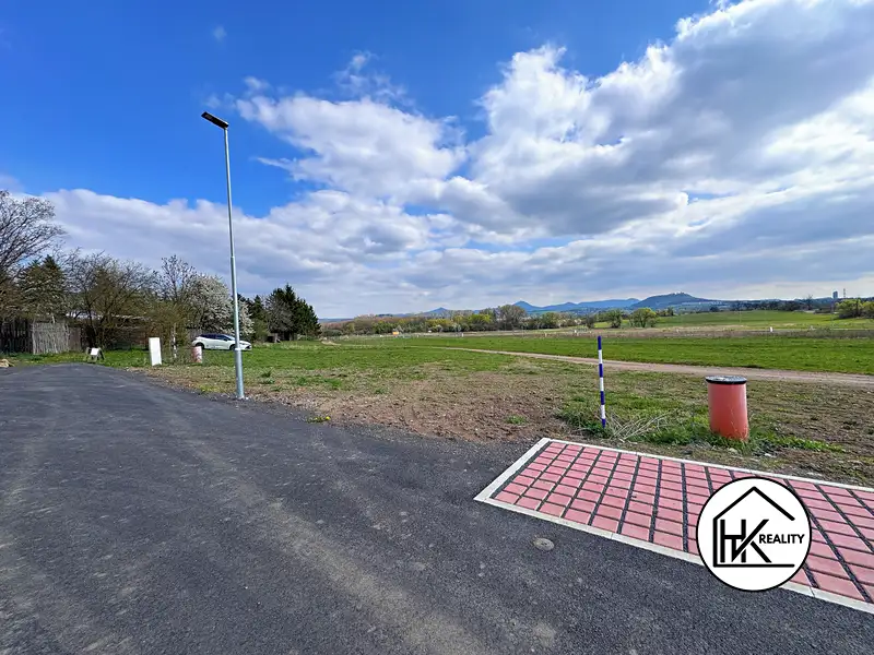 Prodej stavebního pozemku 843 m², Krupka – náhled fotky 2