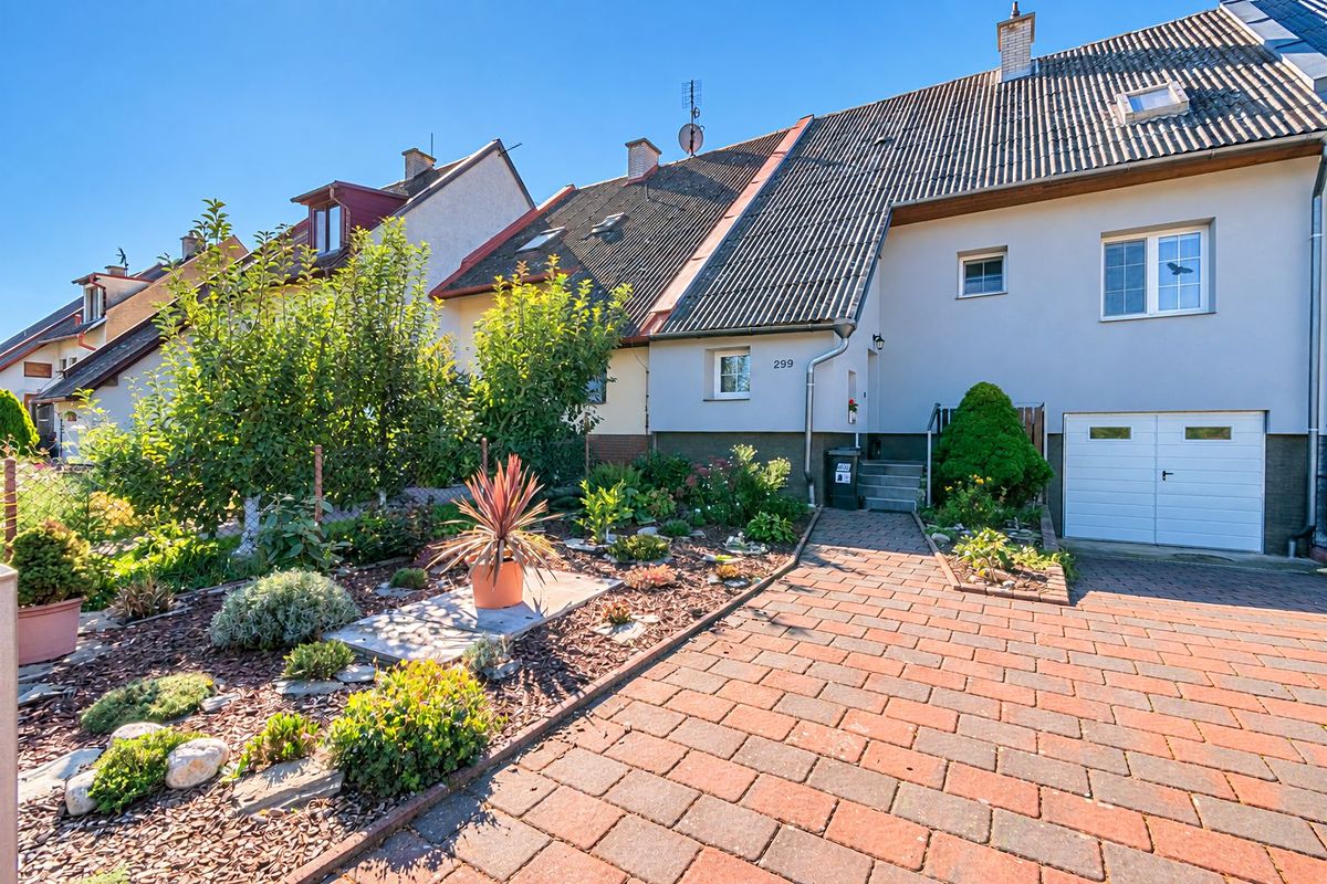 Prodej vícegeneračního domu 209 m², pozemek 724 m², Moravičany – fotka 1 z 3