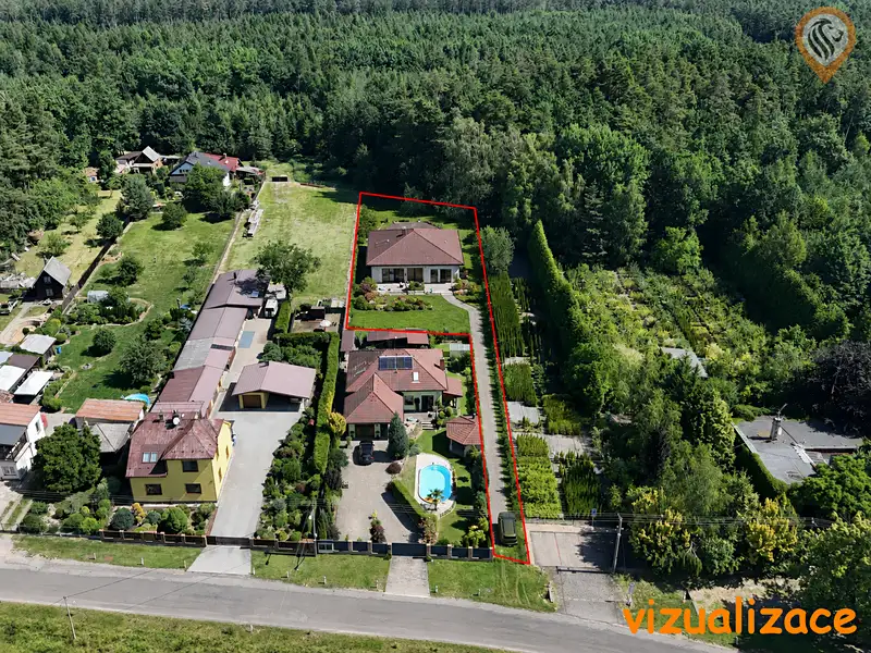Prodej stavebního pozemku 2032 m², Holice – náhled fotky 3
