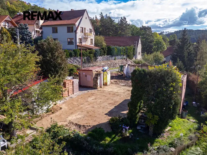 Prodej stavebního pozemku 1308 m², Nový Knín – náhled fotky 3