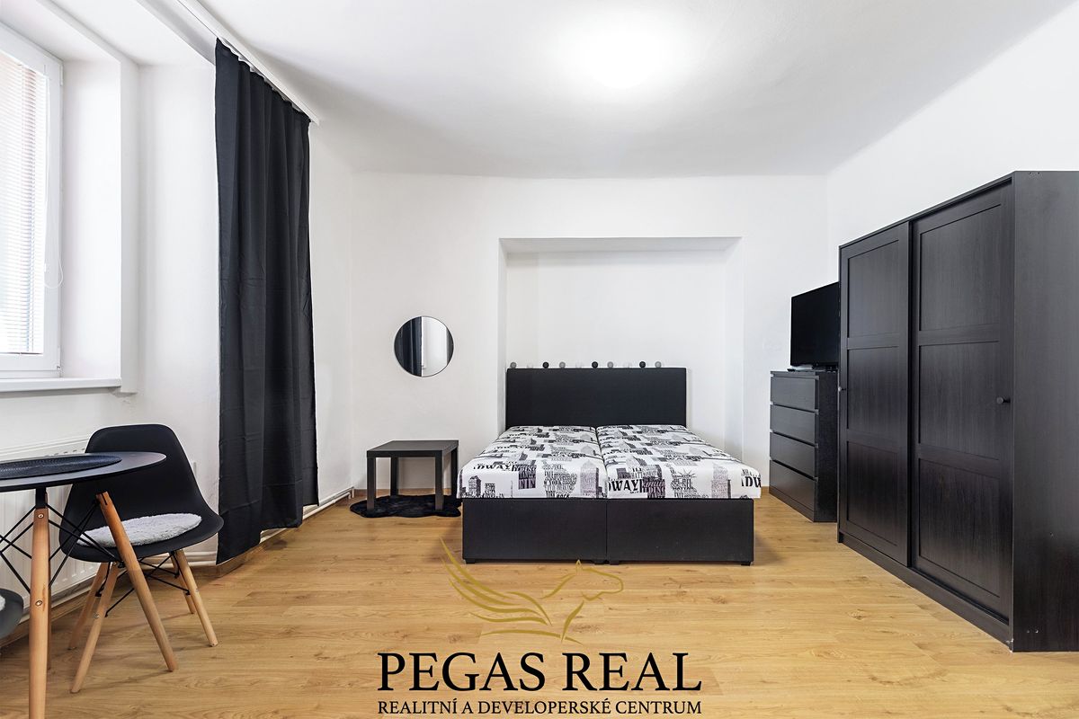 Pronájem bytu 1+kk 34 m²