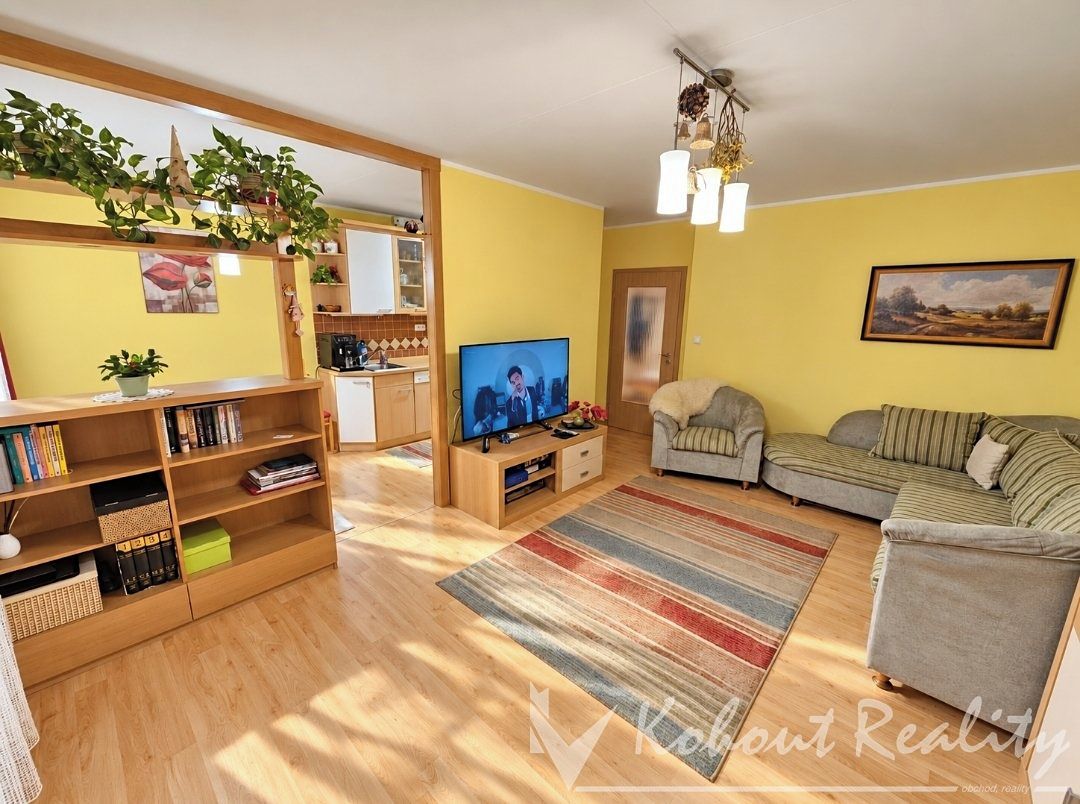 Prodej bytu 3+1 78 m², Praha – fotka 1 z 3
