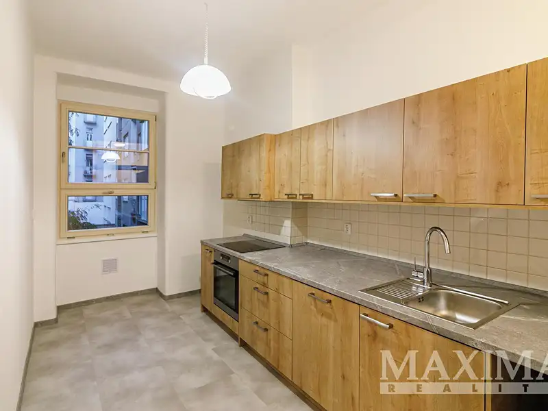 Pronájem bytu 3+1 93 m², Praha – náhled fotky 3