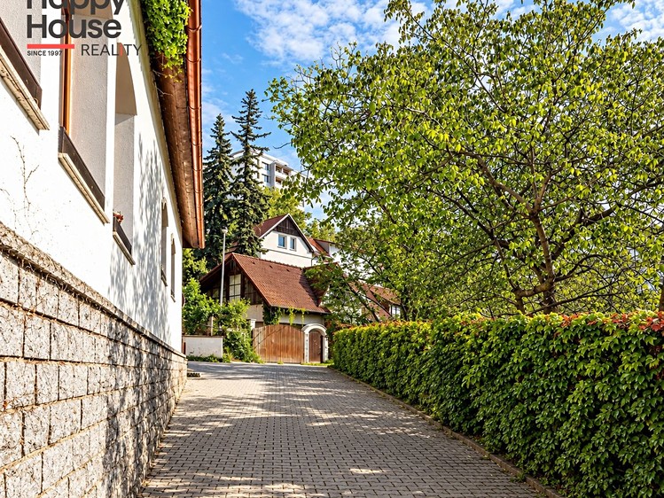 Pronájem bytu 3+kk, 150 m² (21 z 23)