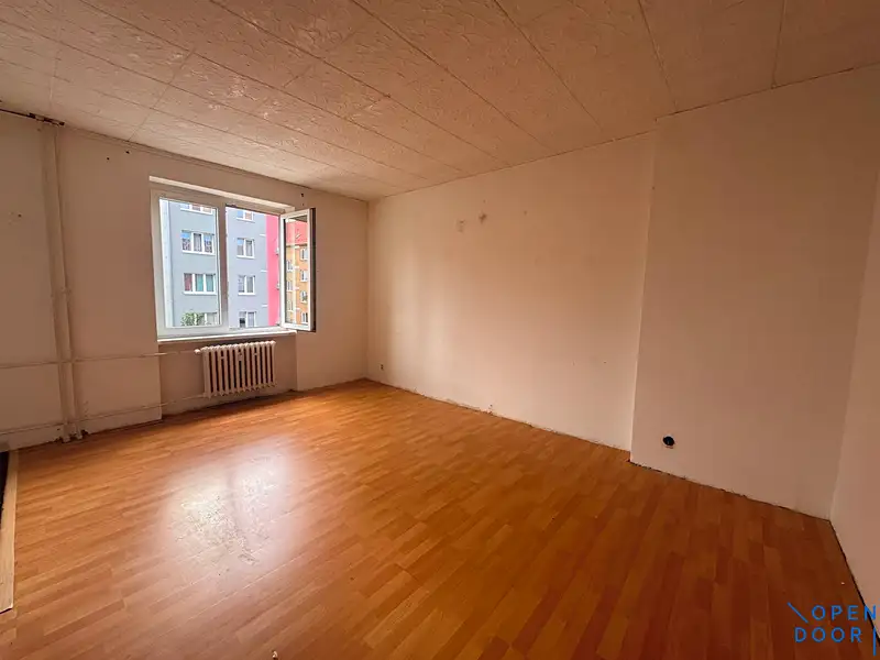 Pronájem bytu 2+1 52 m², Jirkov – náhled fotky 3