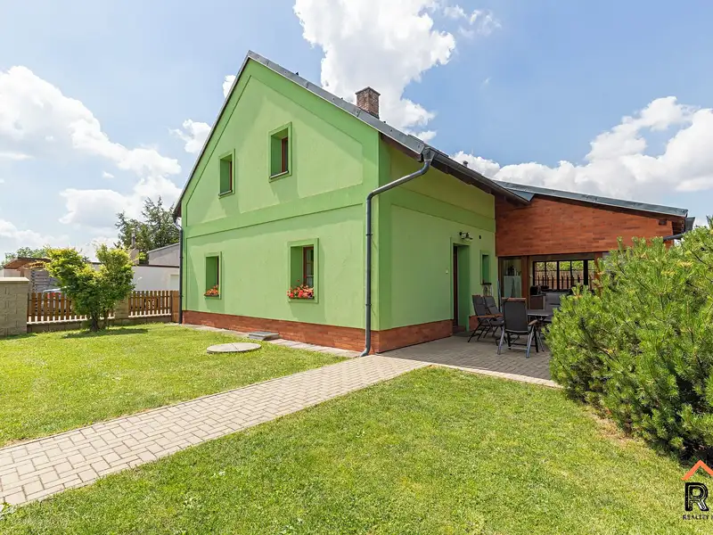 Prodej rodinného domu 153 m², pozemek 857 m², Dětenice – náhled fotky 2