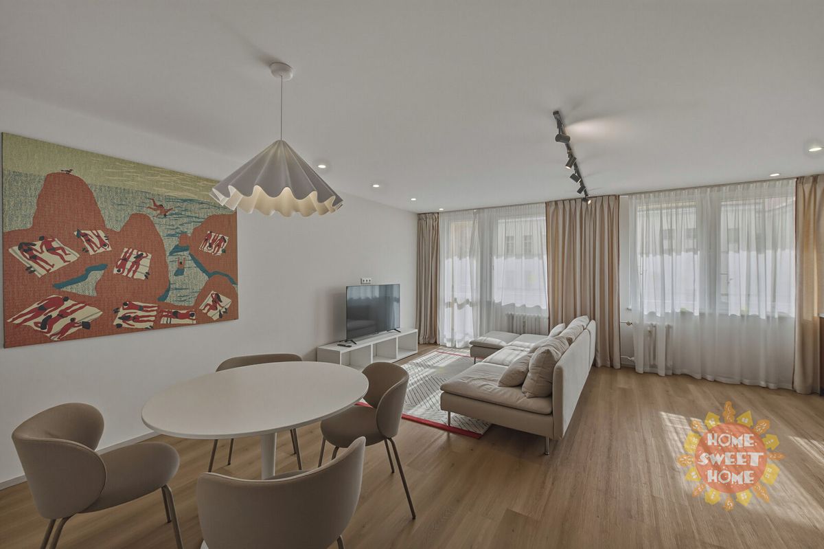 Pronájem bytu 2+kk 62 m², Praha – fotka 1 z 3