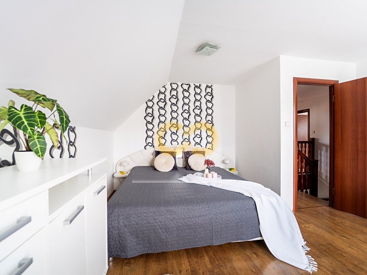 Prodej domu, 160 m² (13 z 30)