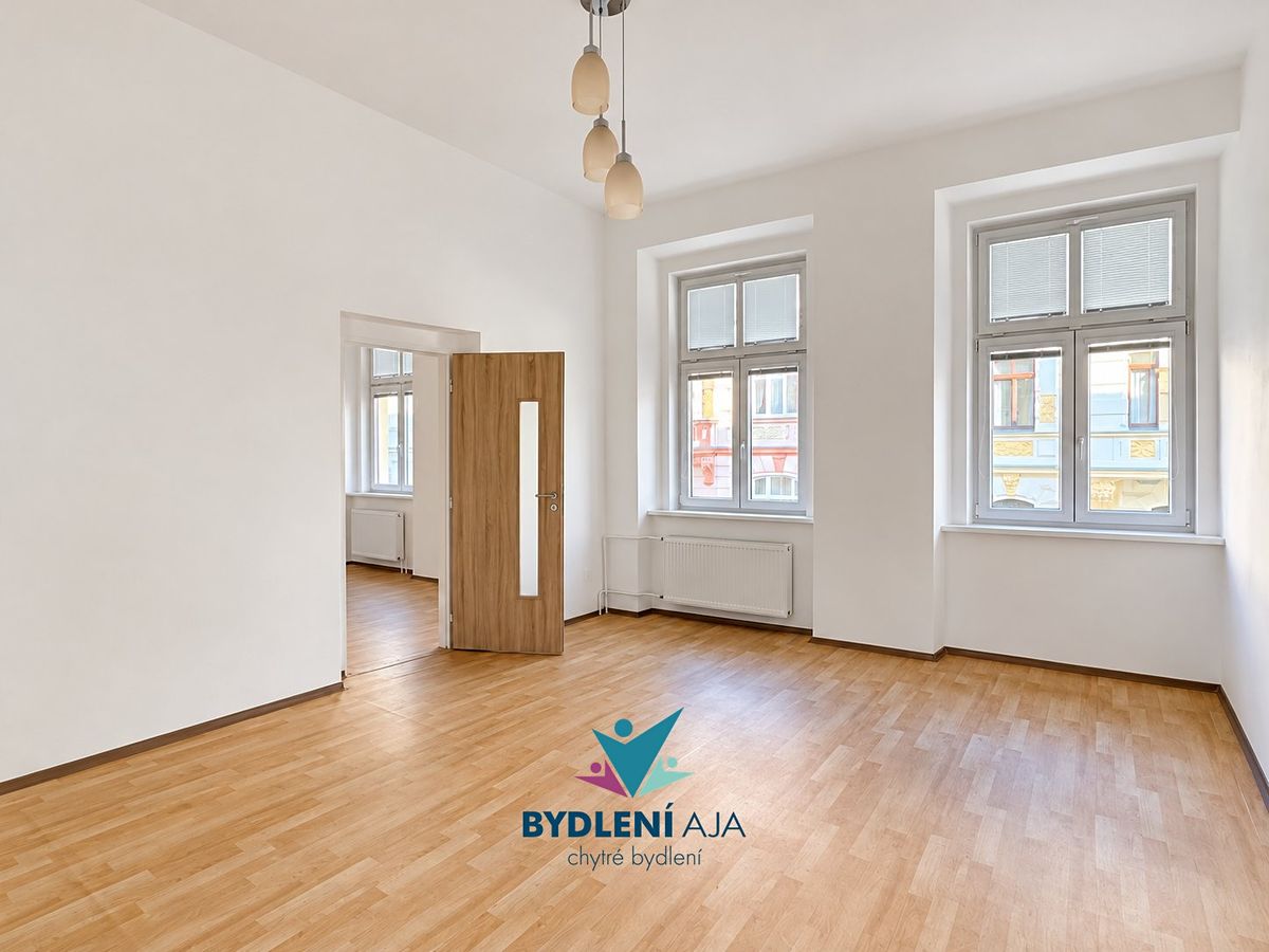 Pronájem bytu 2+1 81 m², Teplice – fotka 1 z 3