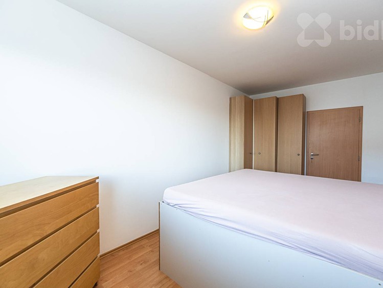 Pronájem bytu 2+kk, 61 m² (9 z 16)