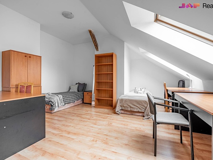 Квартира 4+kk на продаж, 130 м² (14 з 26)