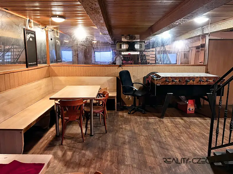 Pronájem kanceláře 86 m², Karlovy Vary – náhled fotky 1