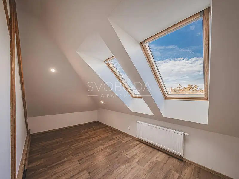 Pronájem bytu 3+kk 94 m², Hradec Králové – náhled fotky 2