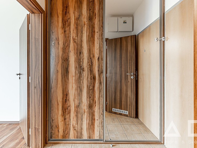Prodej bytu 1+kk, 35 m² (10 z 18)