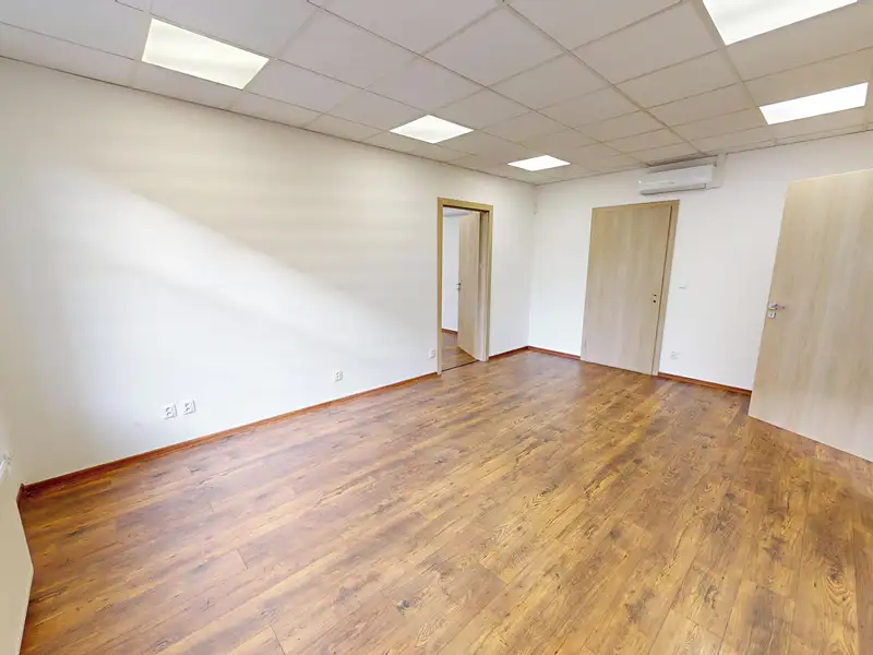 Pronájem kanceláře 120 m², Třinec – náhled fotky 3