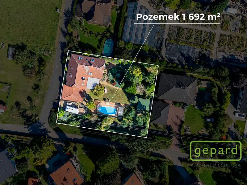Prodej rodinného domu 400 m², pozemek 1692 m², Chrustenice – náhled fotky 2