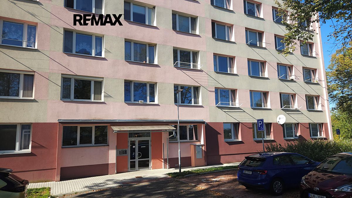 Prodej bytu 1+kk 20 m², Jindřichův Hradec – fotka 1 z 3