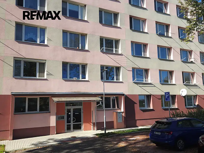 Prodej bytu 1+kk 20 m², Jindřichův Hradec – náhled fotky 1