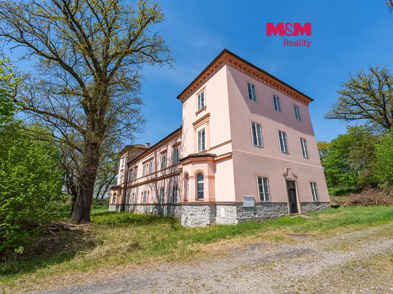 Prodej památky 963 m², pozemek 4672 m², Dírná – náhled fotky 1