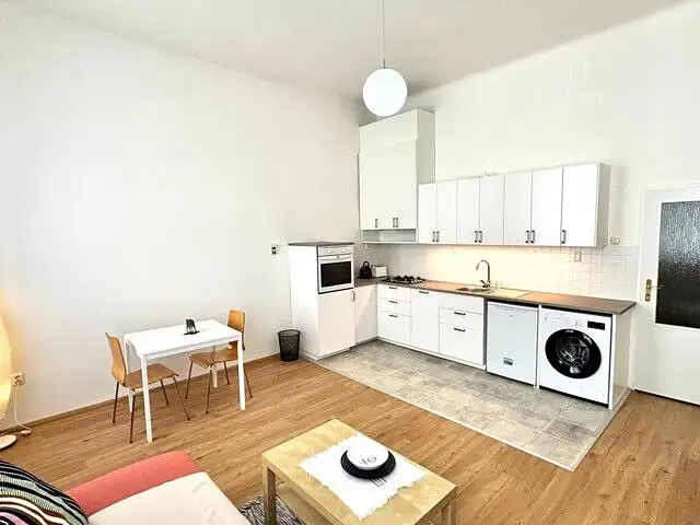Pronájem bytu 2+kk 60 m², Brno – náhled fotky 1