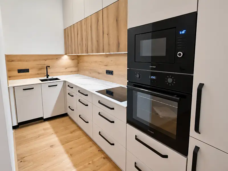 Pronájem bytu 1+kk 39 m², Jince – náhled fotky 1