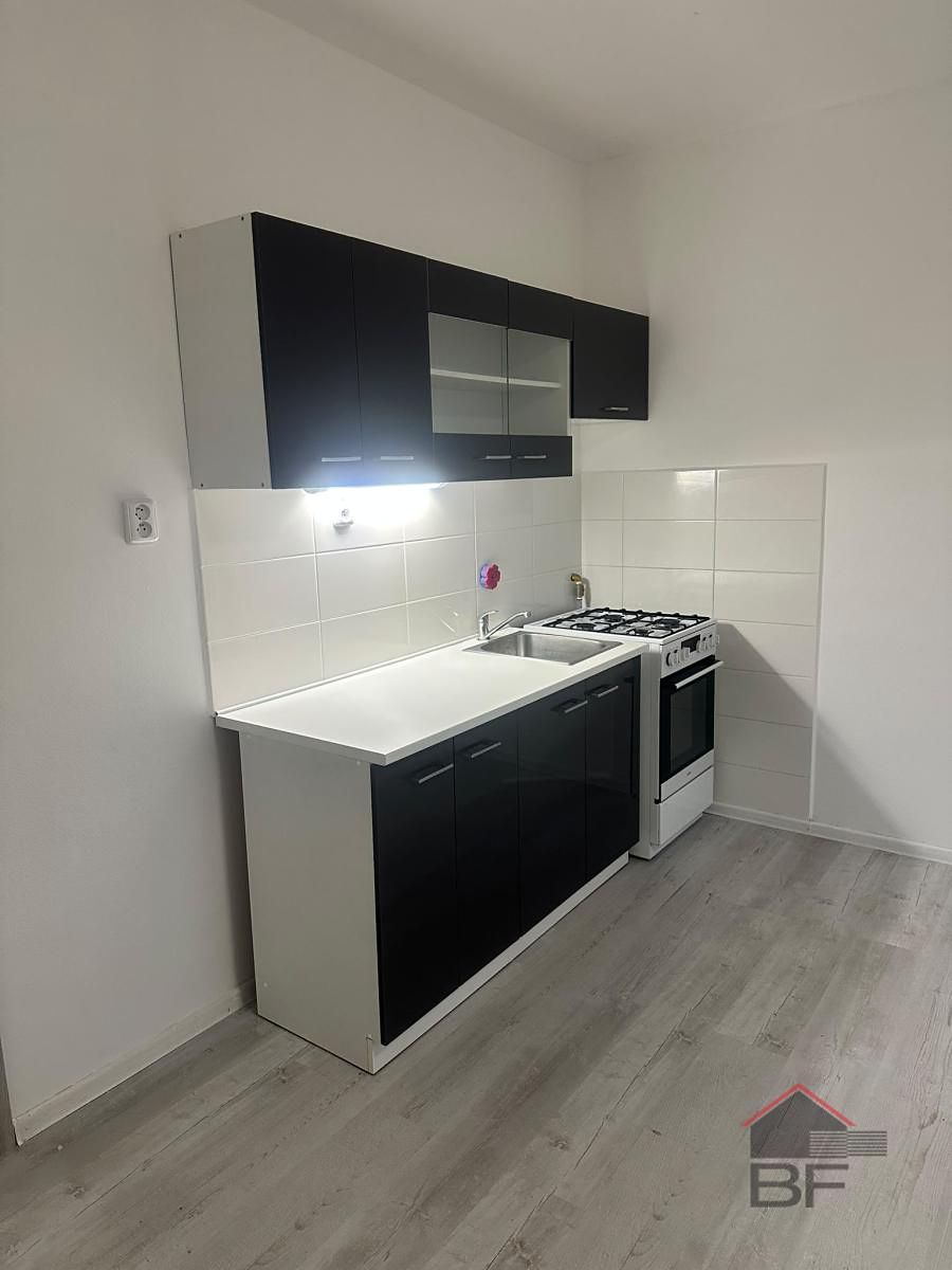 Pronájem bytu 2+kk 40 m²