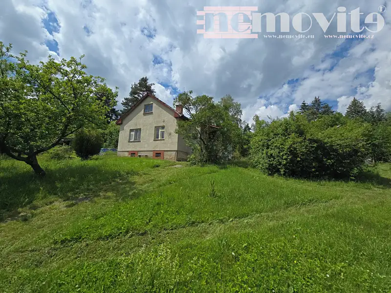 Prodej stavebního pozemku 1856 m², Svinaře – náhled fotky 3