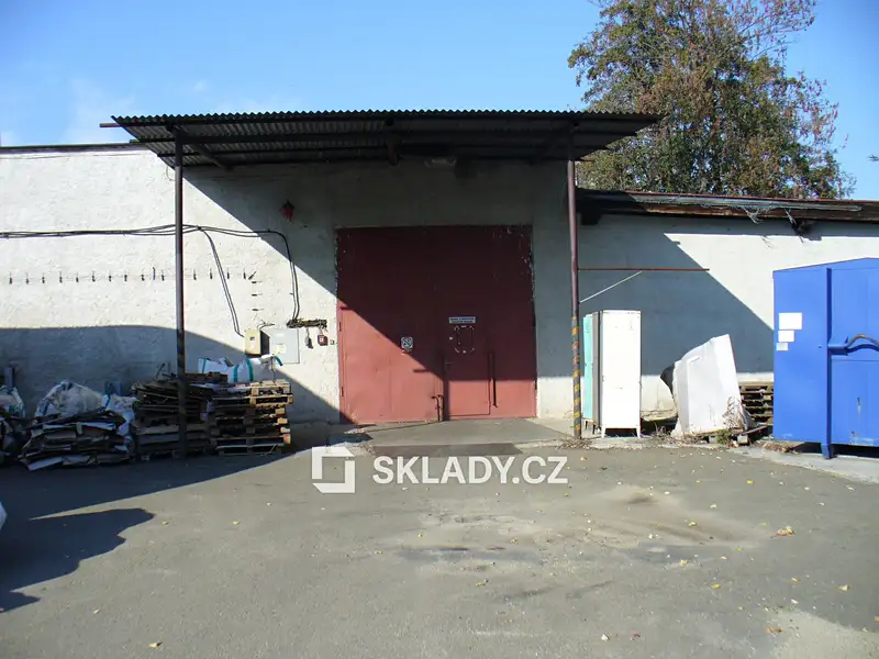Pronájem skladového prostoru 740 m², Lobodice – náhled fotky 2