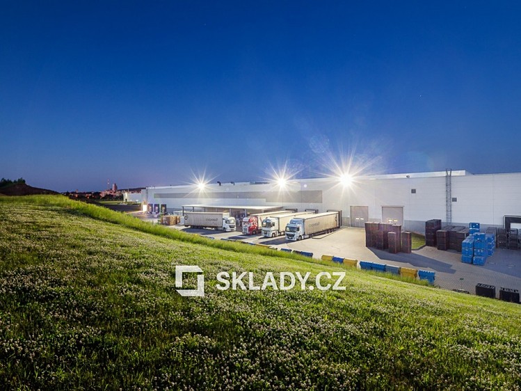 Gewerbefläche zur Miete, 1.500 m² (2 von 8)