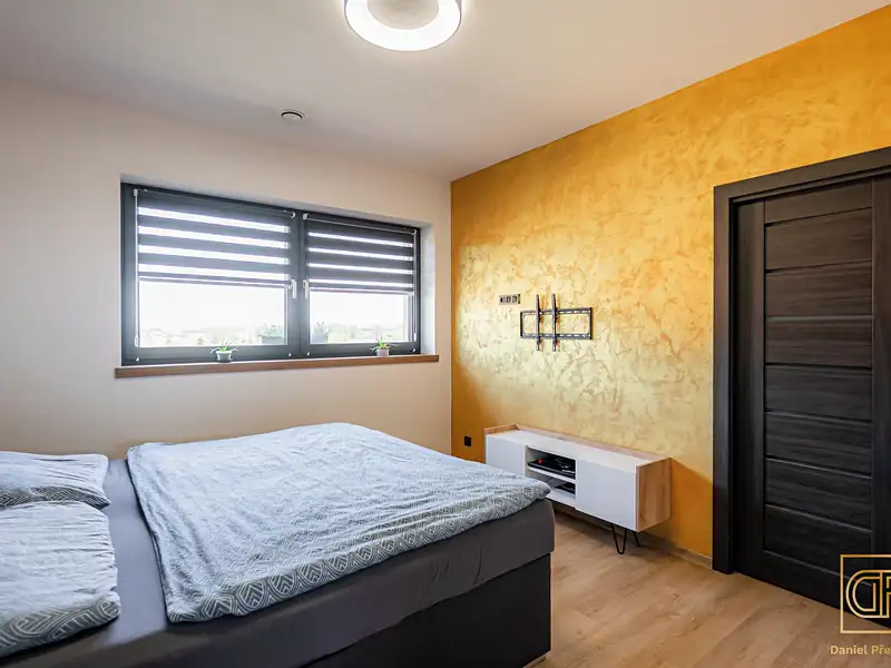 Prodej rodinného domu 140 m², pozemek 940 m², Hodějice – náhled fotky 3