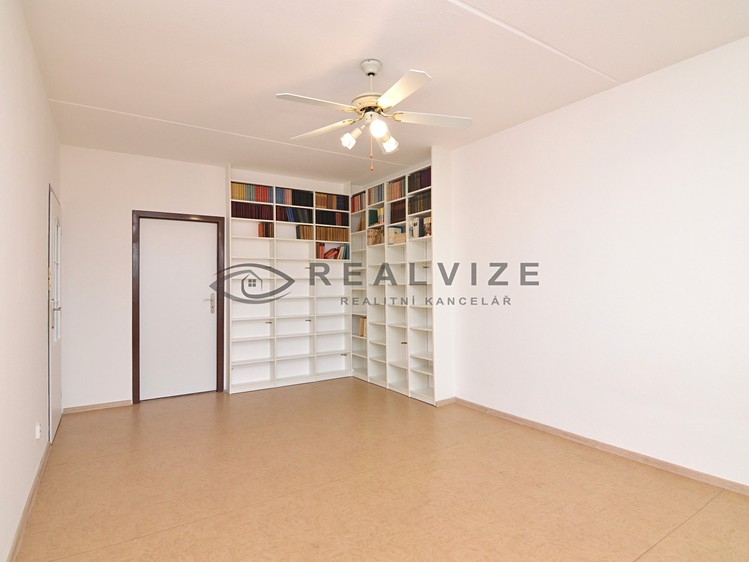 Pronájem bytu 3+1, 70 m² (9 z 21)