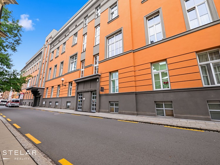 Квартира 2+kk в оренду, 49 м² (16 з 16)