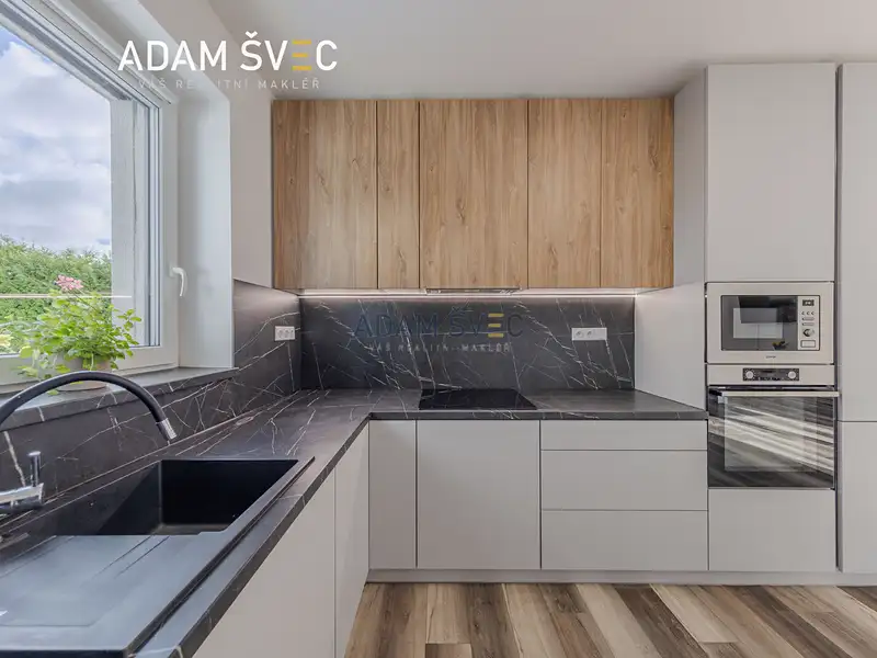 Pronájem bytu 3+kk 76 m², Drozdov – náhled fotky 2
