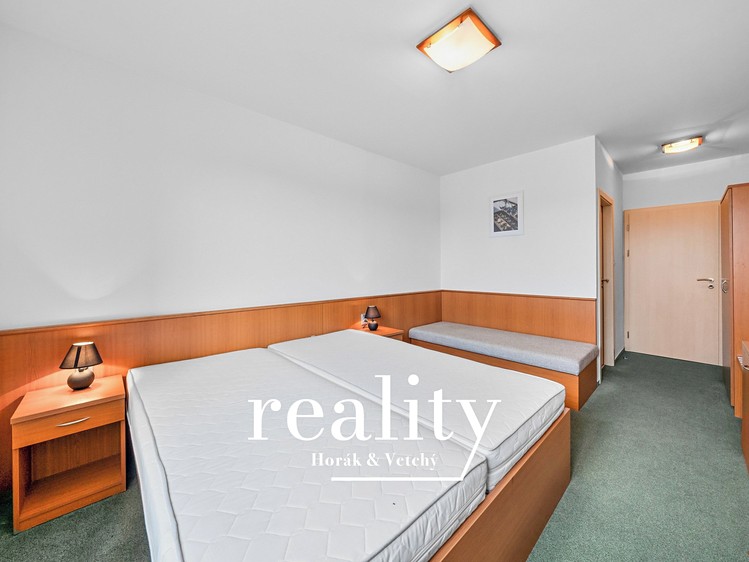 Prodej komerčního prostoru, 564 m² (33 z 55)