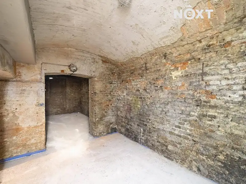 Prodej skladového prostoru 33 m², Praha – náhled fotky 1