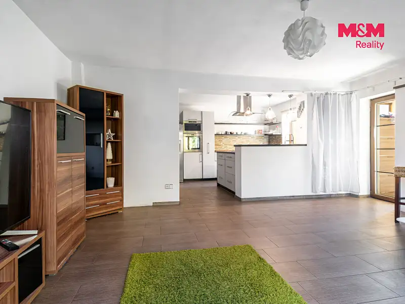 Prodej rodinného domu 181 m², pozemek 1154 m², Hlinsko – náhled fotky 2