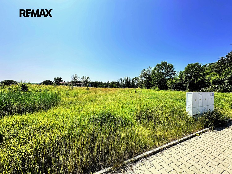 Prodej pozemku, 804 m² (1 z 5)