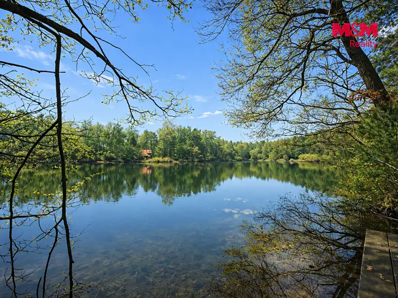 Prodej chaty 18 m², pozemek 444 m², Loučeň – náhled fotky 2