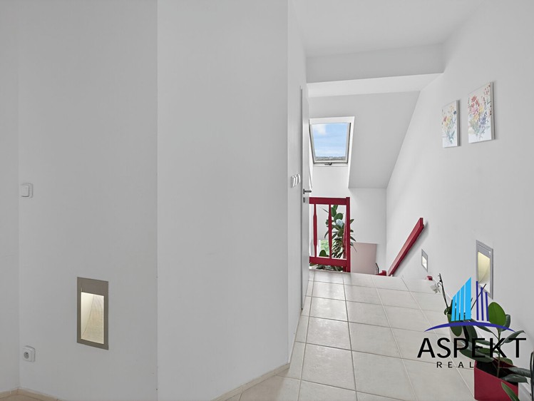 Prodej bytu 4+kk, 94 m² (5 z 19)