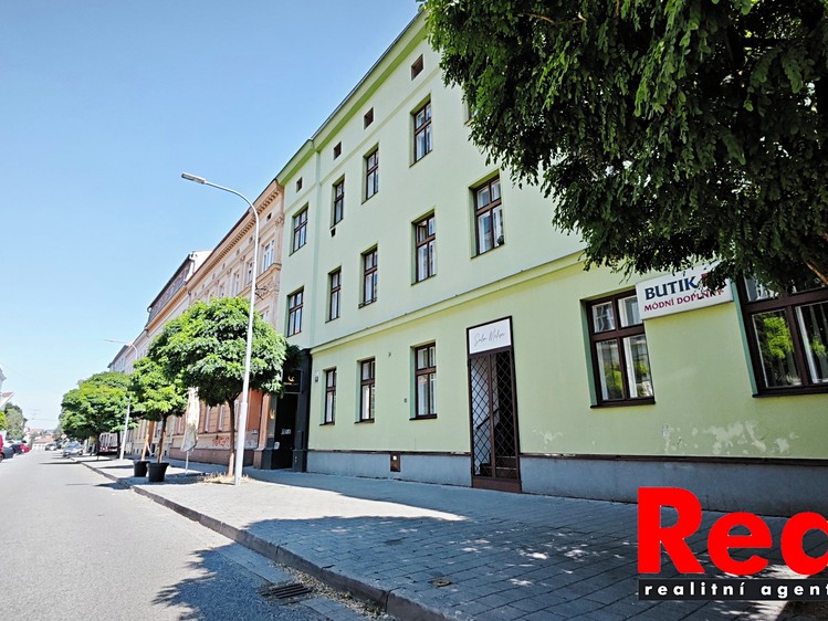 Pronájem bytu 1+kk, 17 m² (1 z 18)