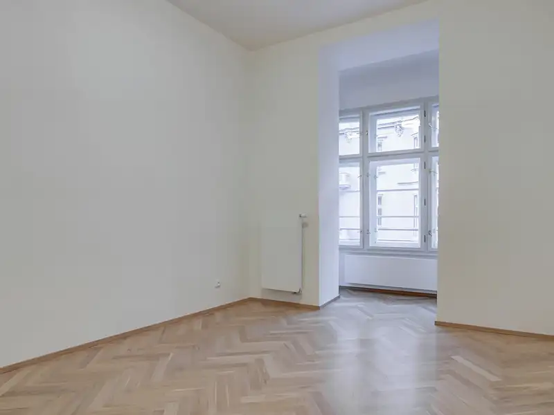 Pronájem bytu 2+kk 70 m², Praha – náhled fotky 2
